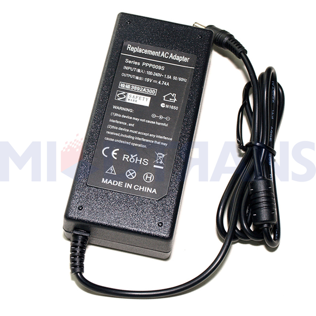 Para Toshiba 19v 4.74a 5.5*2.5 mm 90W Adaptador de AC portátil